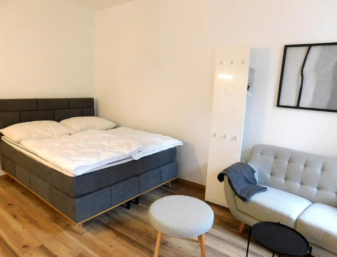 וינה Max, Ruhige Sonnige Wohnung In Praternahe 0*,  אוסטריה