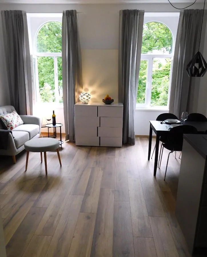 Max, Ruhige Sonnige Wohnung In Praternahe ウィーン アパート